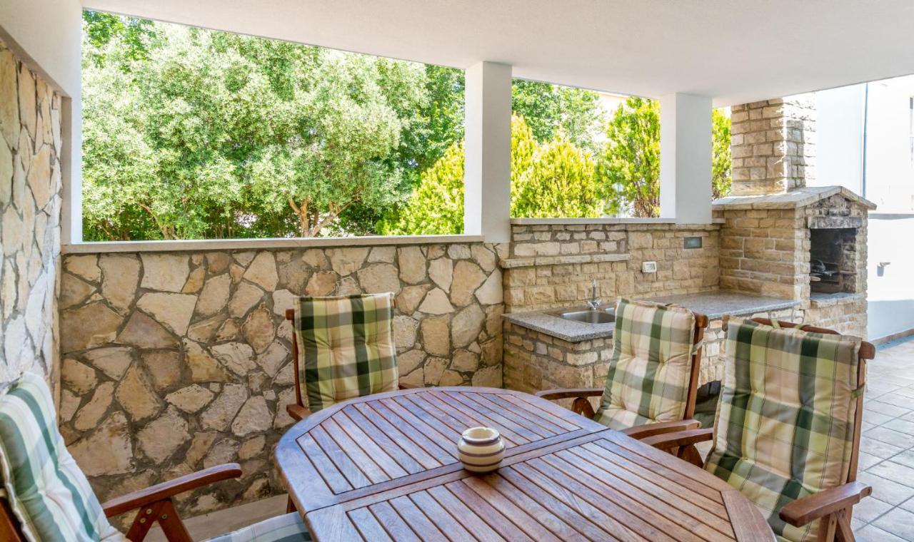 Vrdoljak Medulin Bagian luar foto