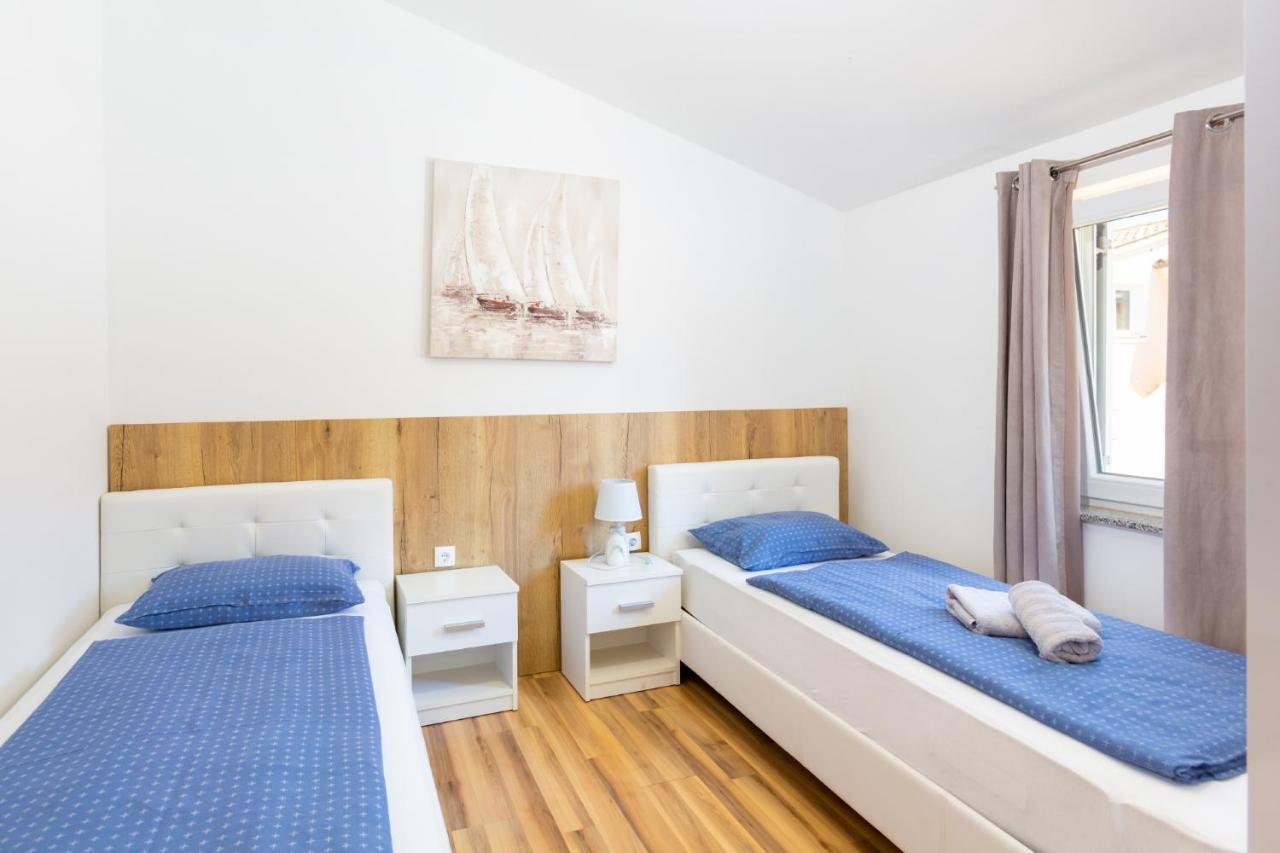 Vrdoljak Medulin Bagian luar foto